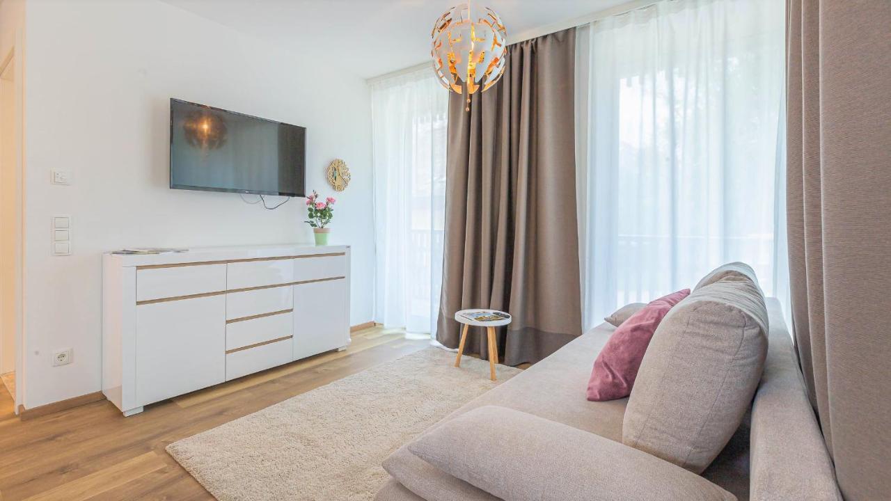 Alpine Appartement Top 2 By Aa Holiday Homes Tauplitz Exteriör bild